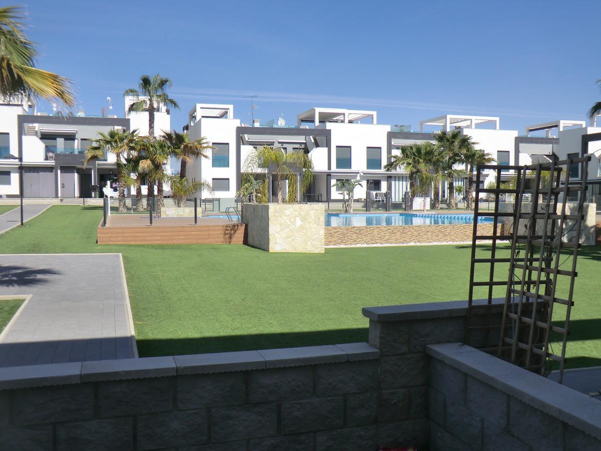 Casas Holiday - Oasis Beach Orihuela Luaran gambar